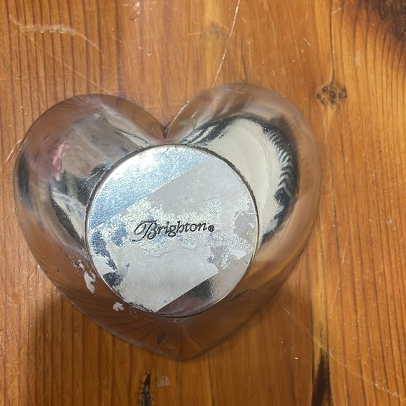 Vintage Brighton Heart Shaped Tealight Candle Holder Embossed Floral Flowers - Picture 2 of 3